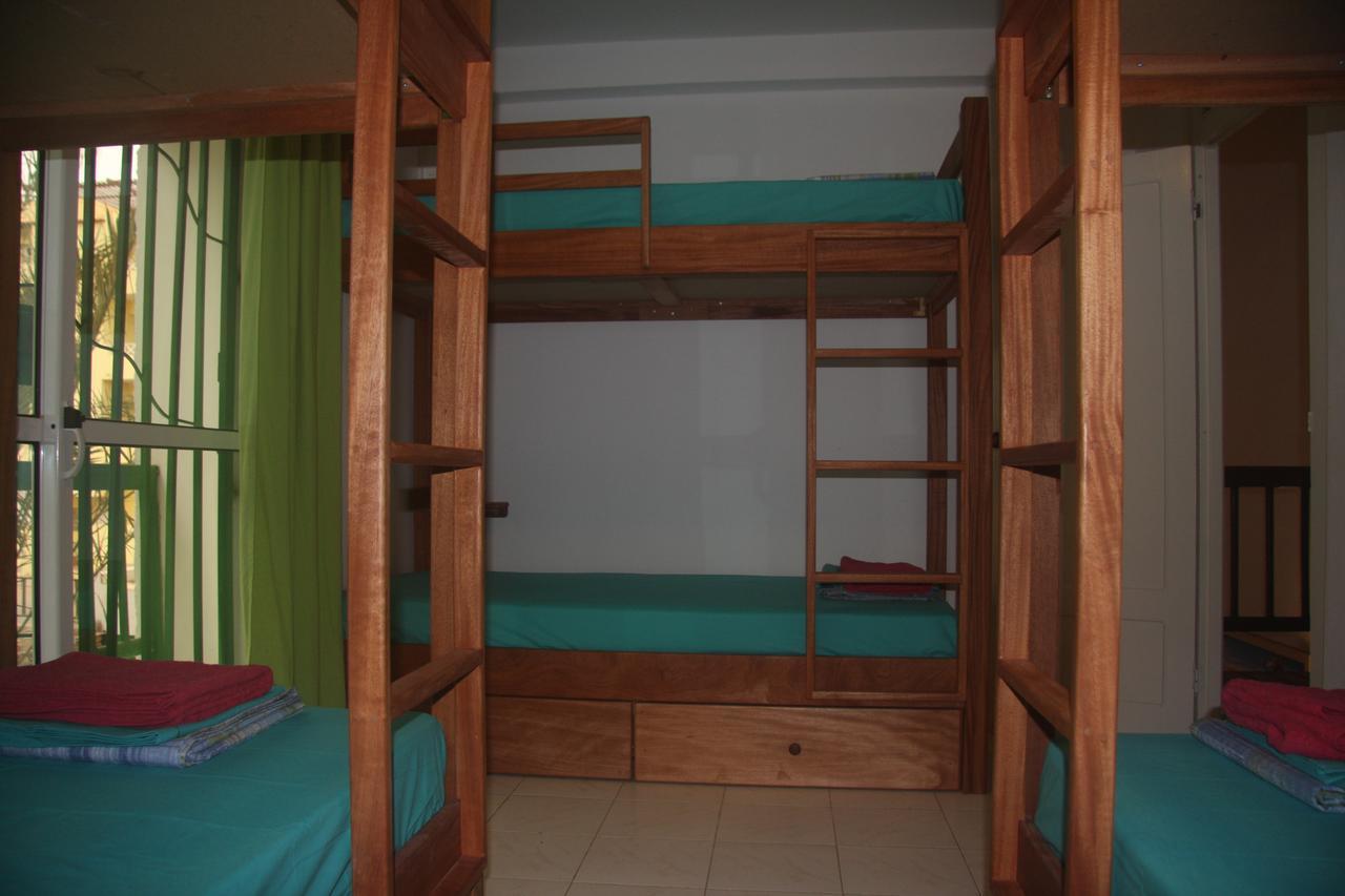 Surf House Albergue *